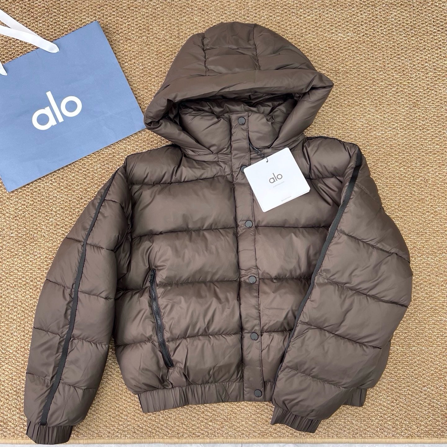 A L O Puffers - Detachable Hood