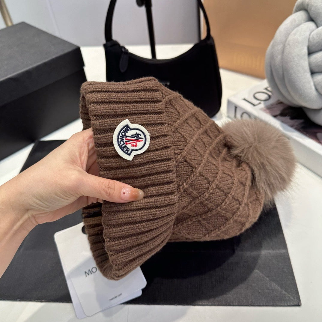 Bobble Hats (Write colour in notes section)