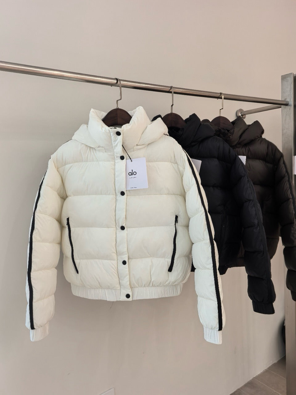 A L O Puffers - Detachable Hood