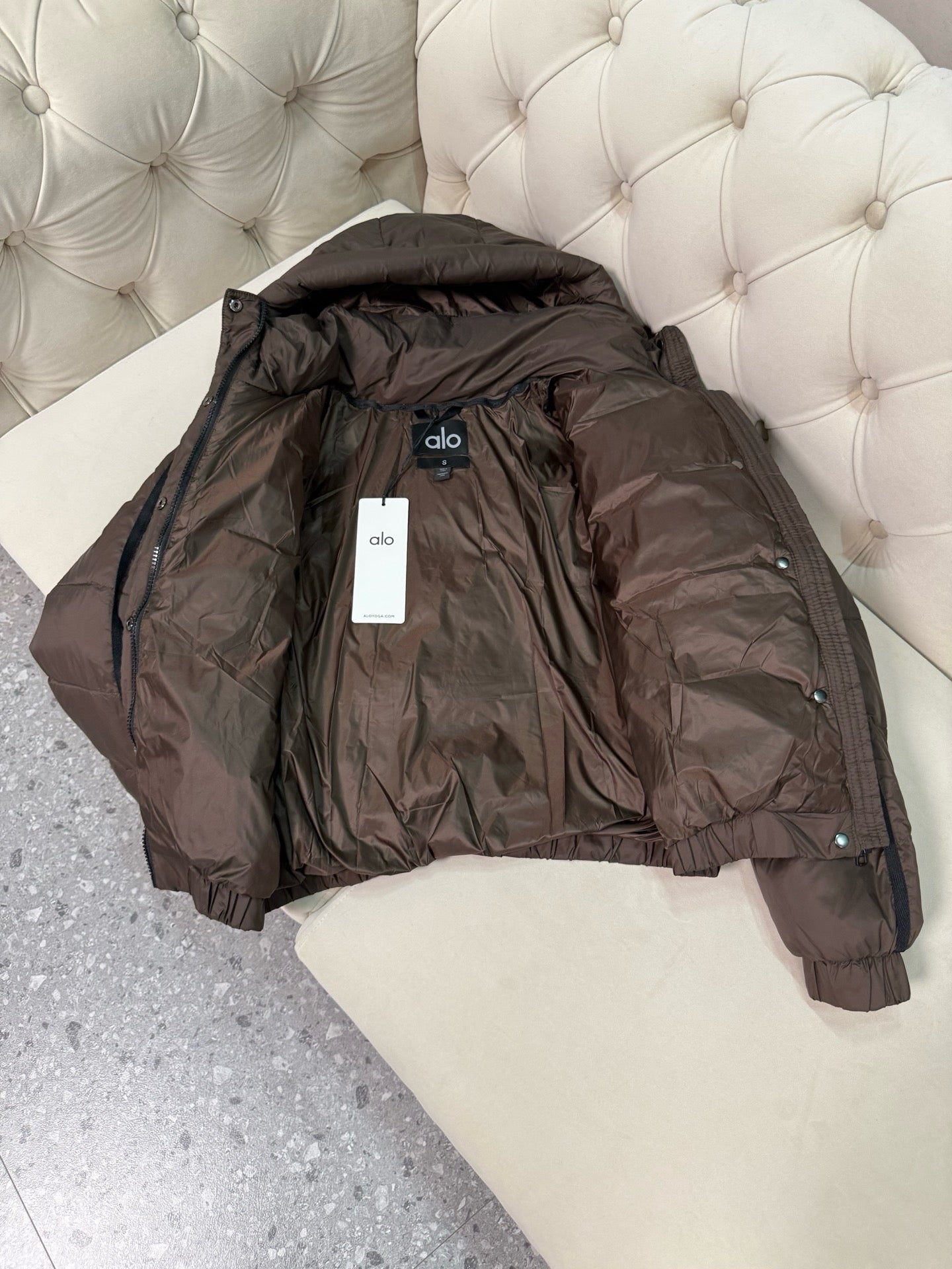 A L O Puffers - Detachable Hood