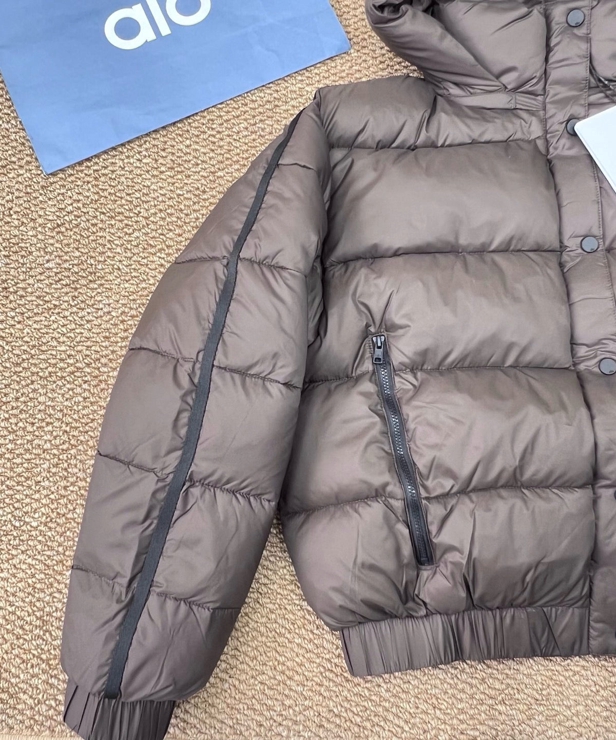 A L O Puffers - Detachable Hood