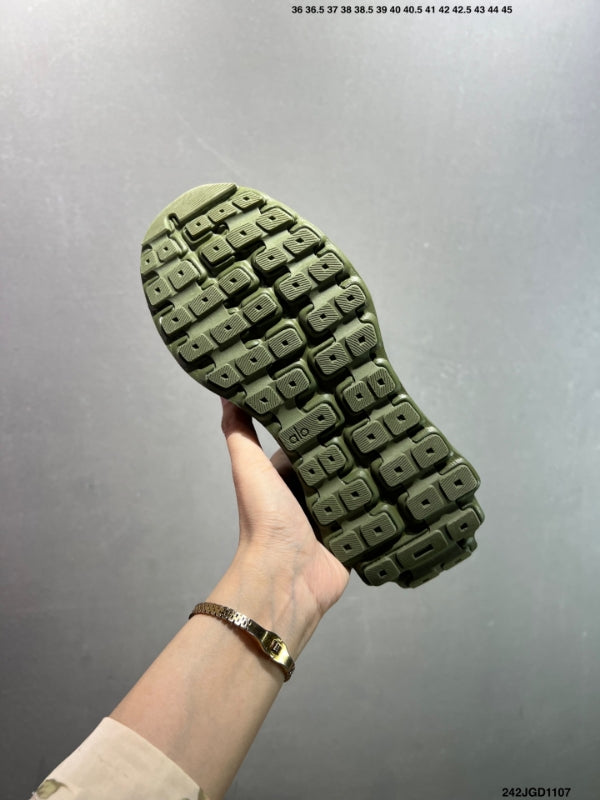 Khaki Bundles (Write sizes in order instructions!)