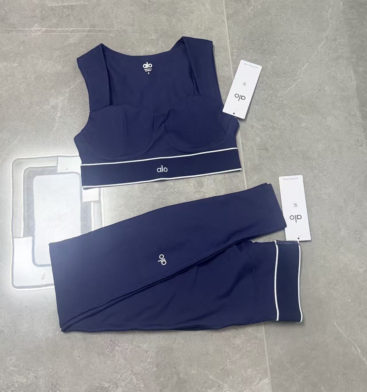 Premium Yoga Sets (5 Colours)