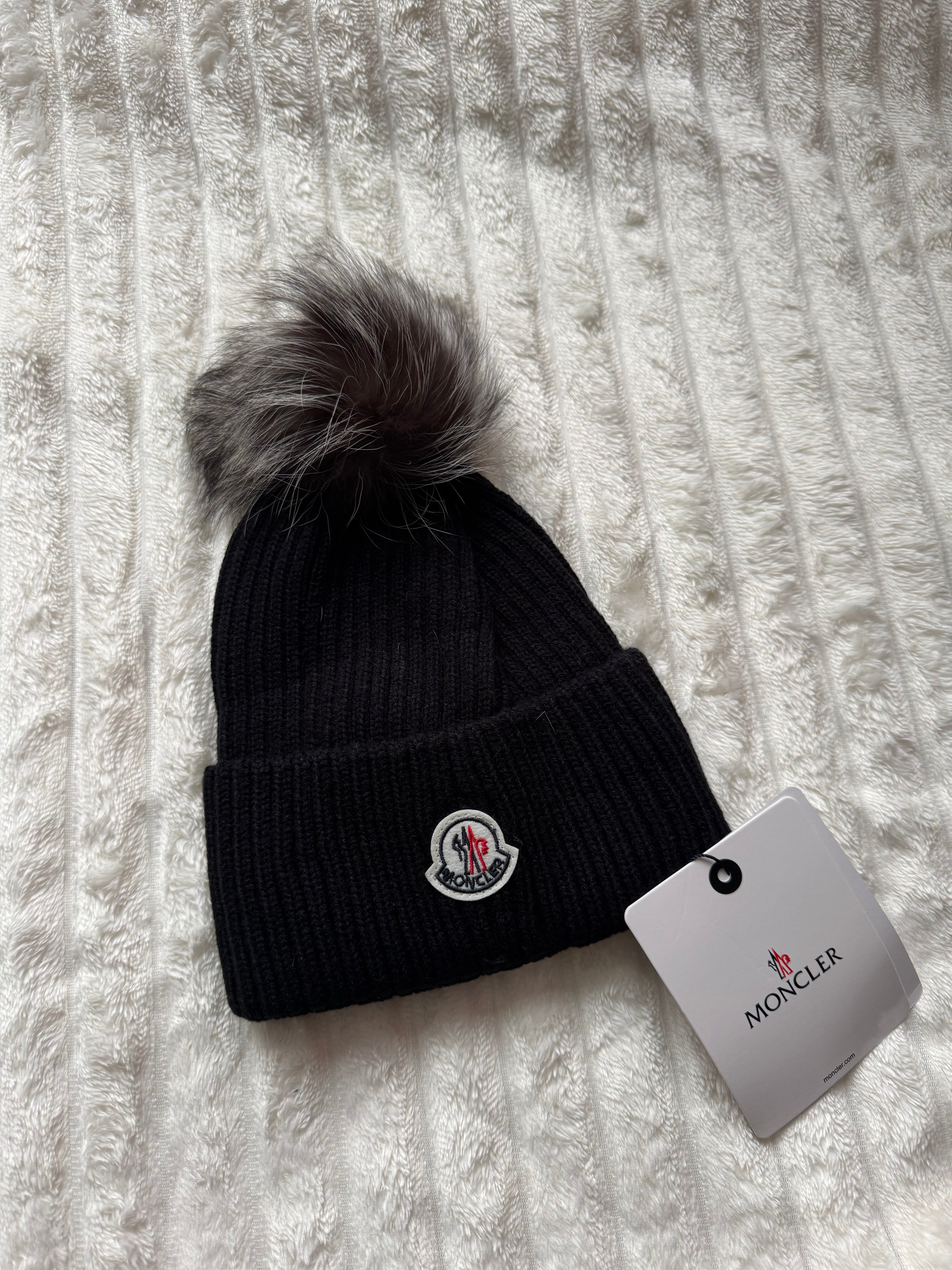 Black & Grey Bobble Hat