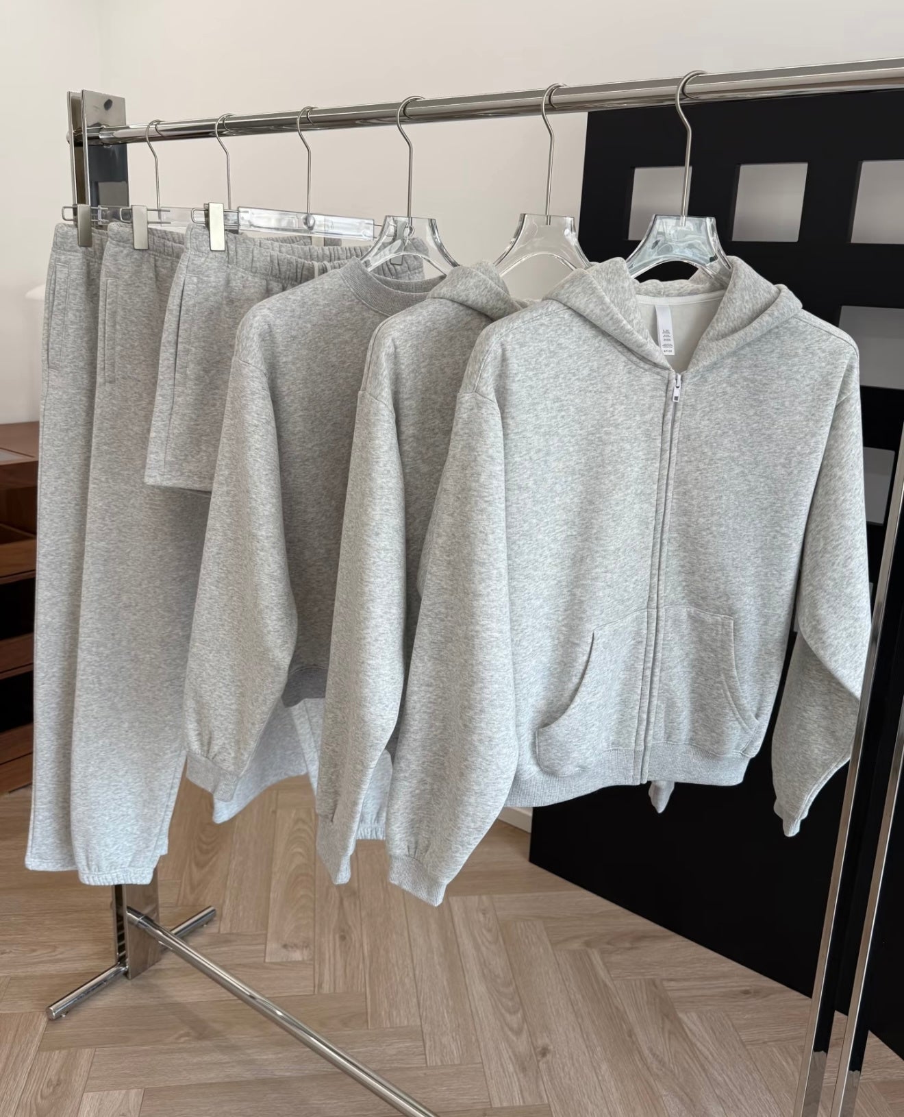 Tracksuits (Scroll down to description to see how to choose your style)