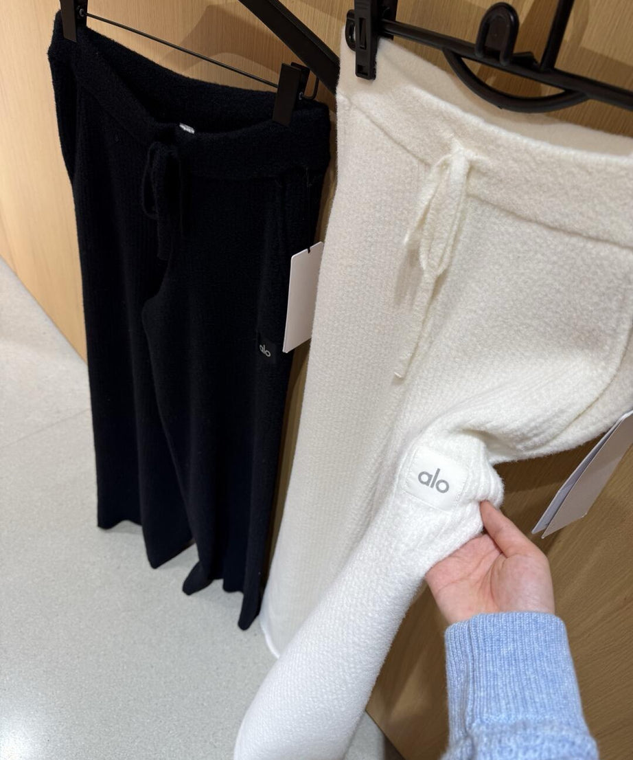 A L O Cosy tracksuit