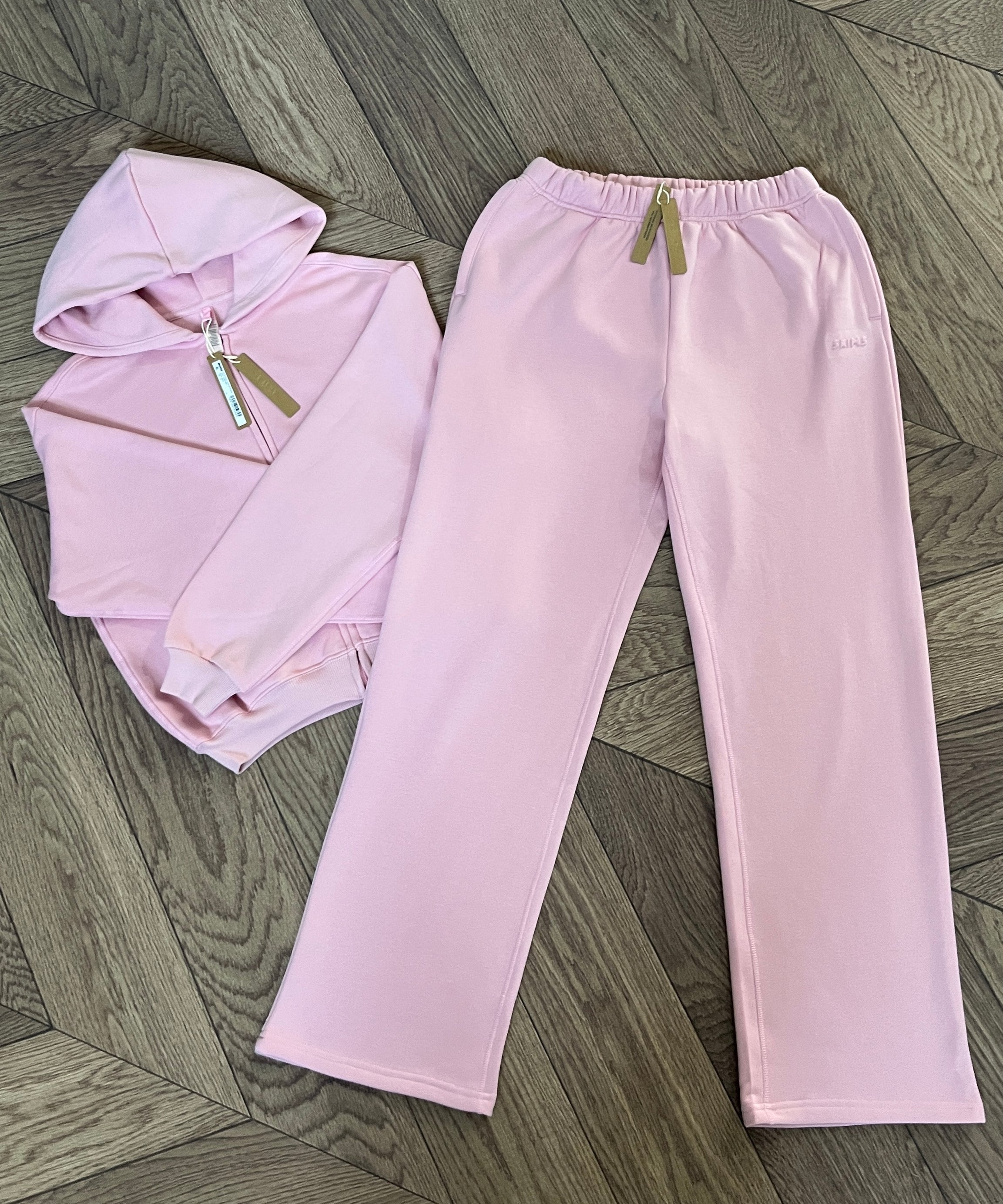 Tracksuits (Scroll down to description to see how to choose your style)