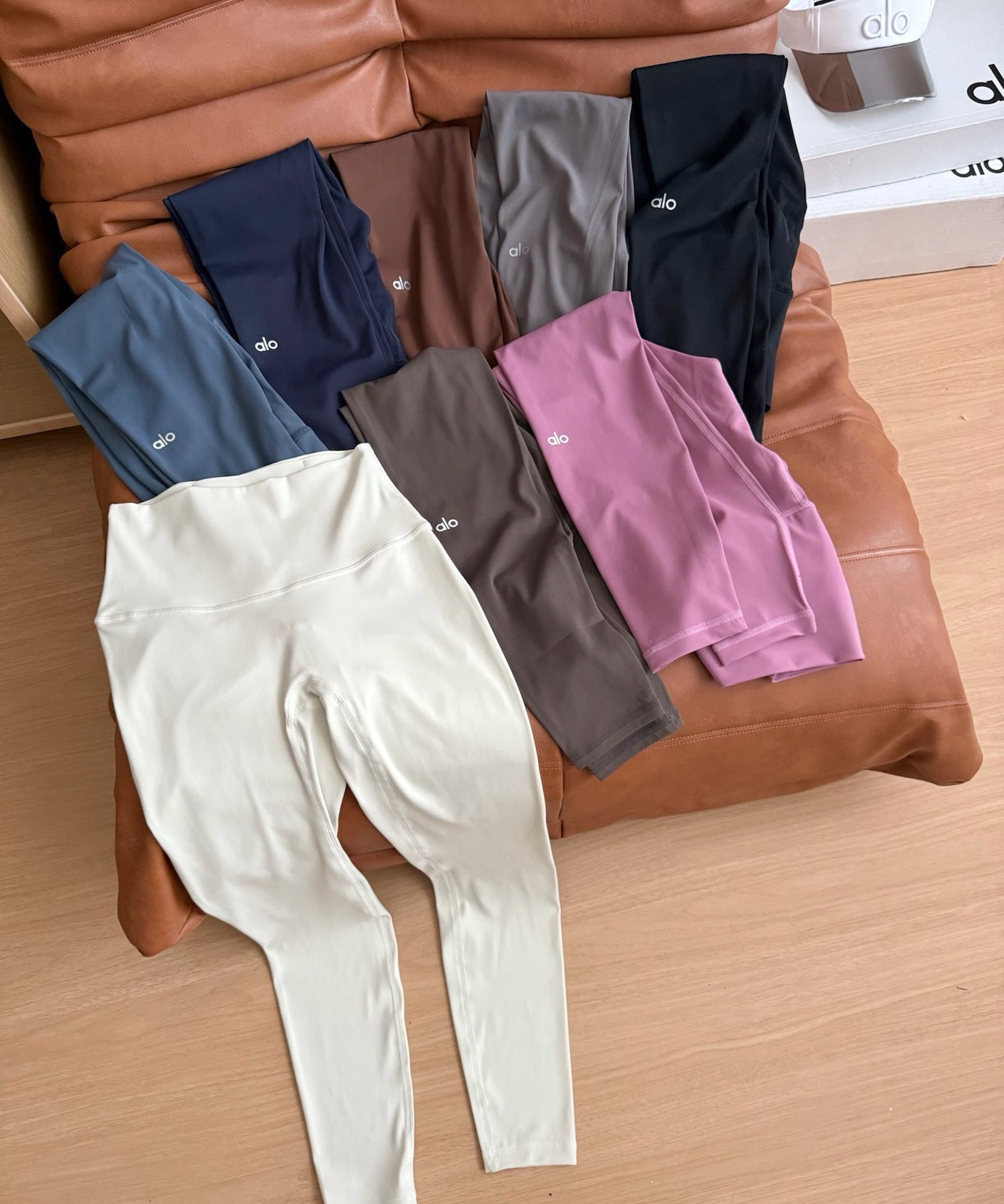 A L O Leggings (Write colour in notes section)