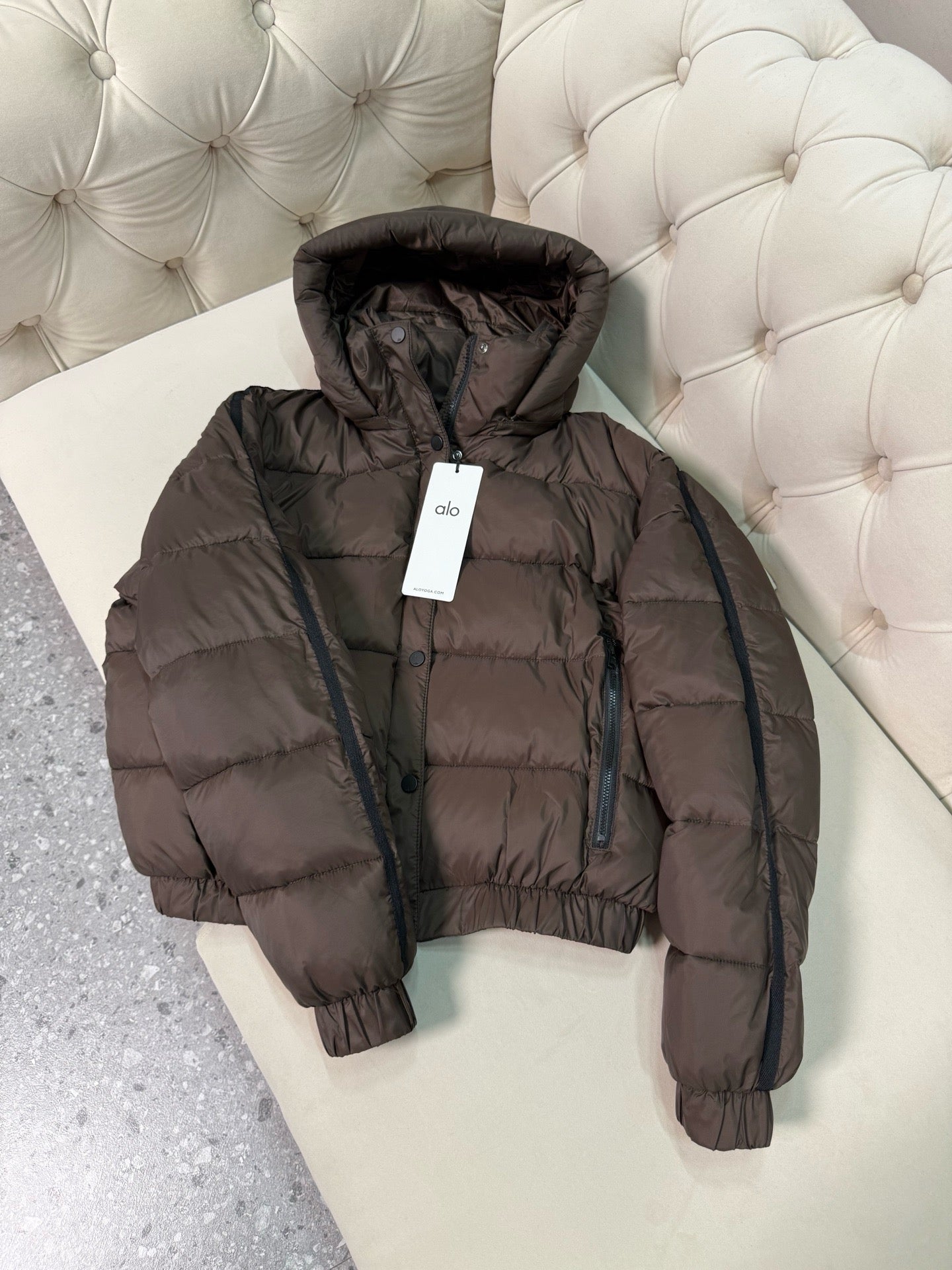 A L O Puffers - Detachable Hood