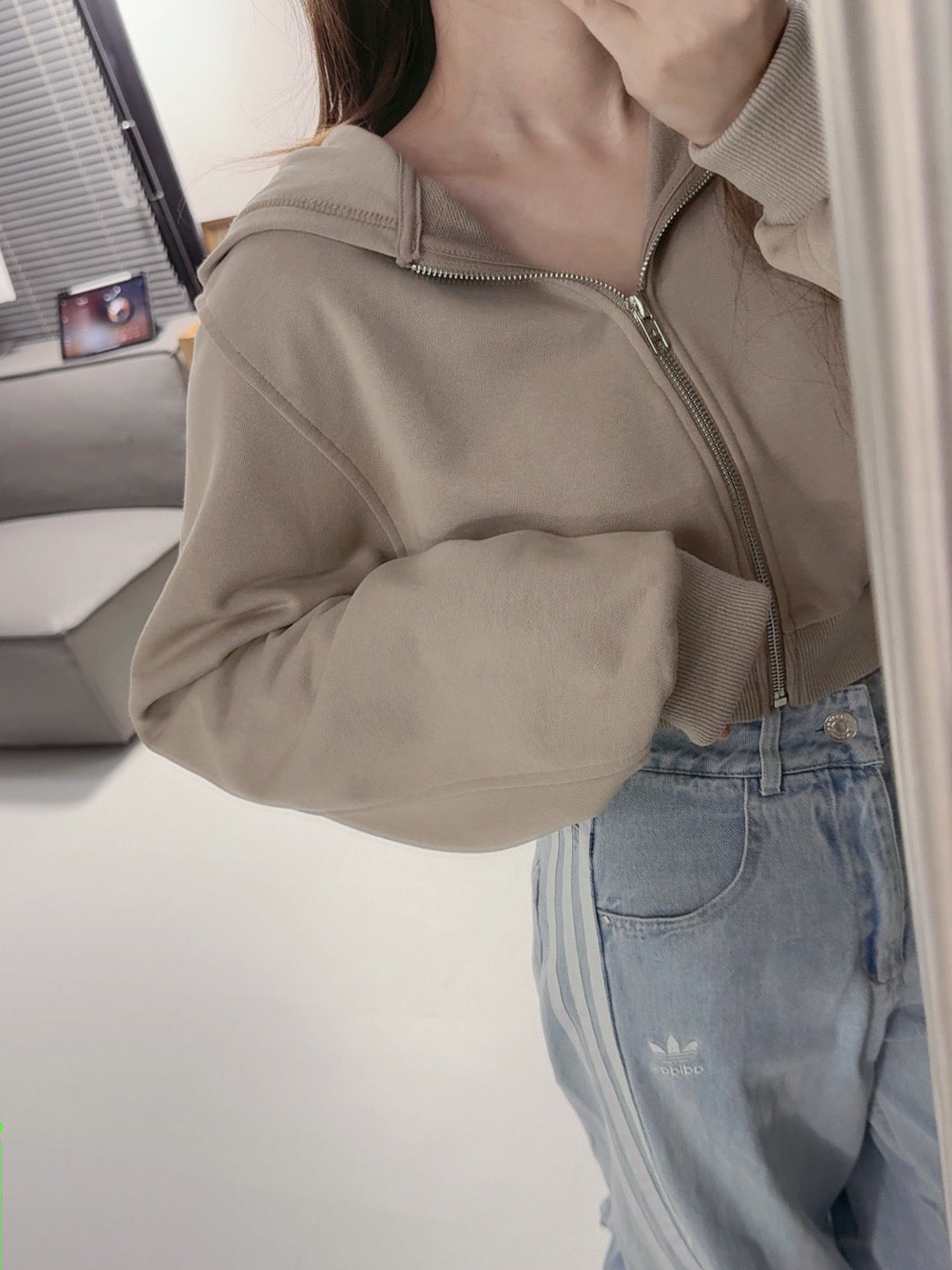 A L O Cropped Hoodies