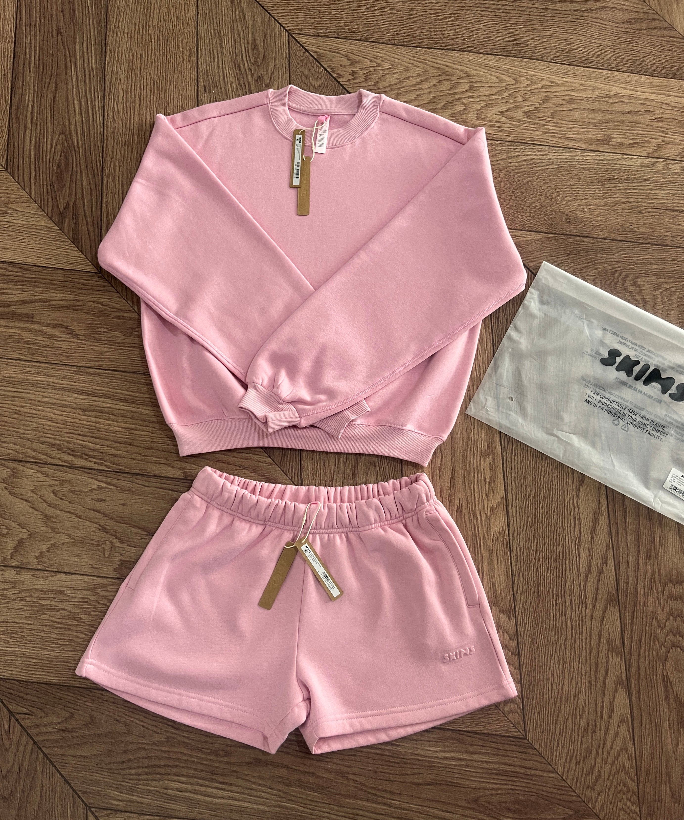 Tracksuits (Scroll down to description to see how to choose your style)