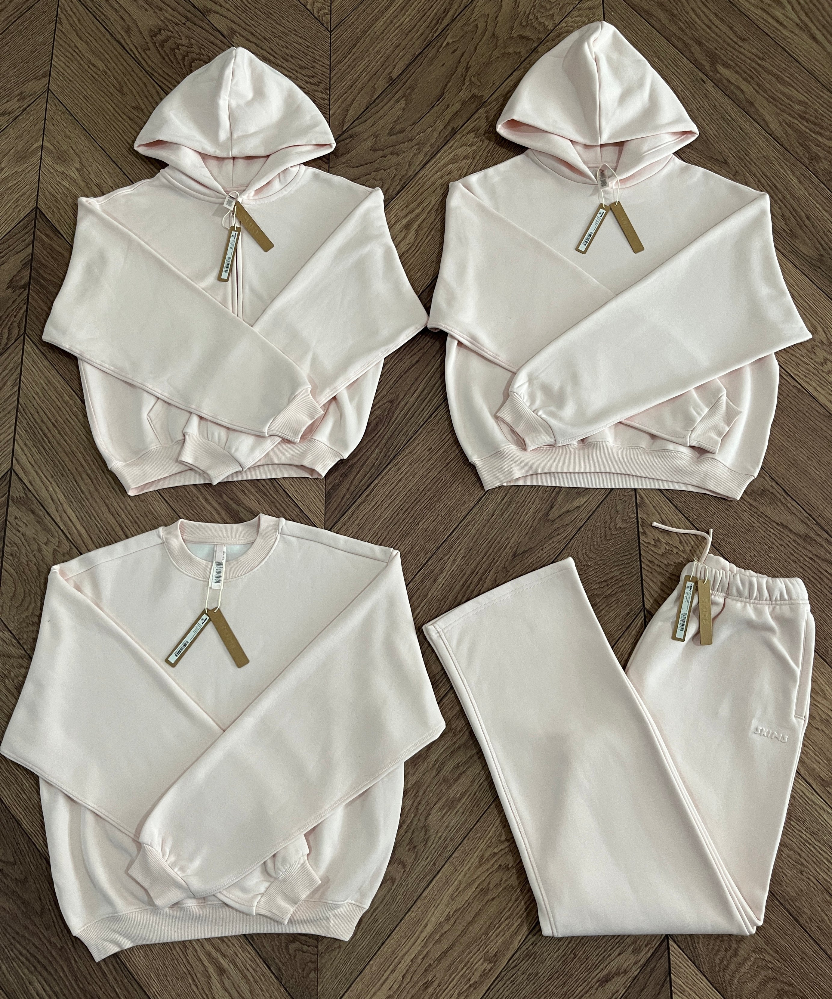 Tracksuits (Scroll down to description to see how to choose your style)