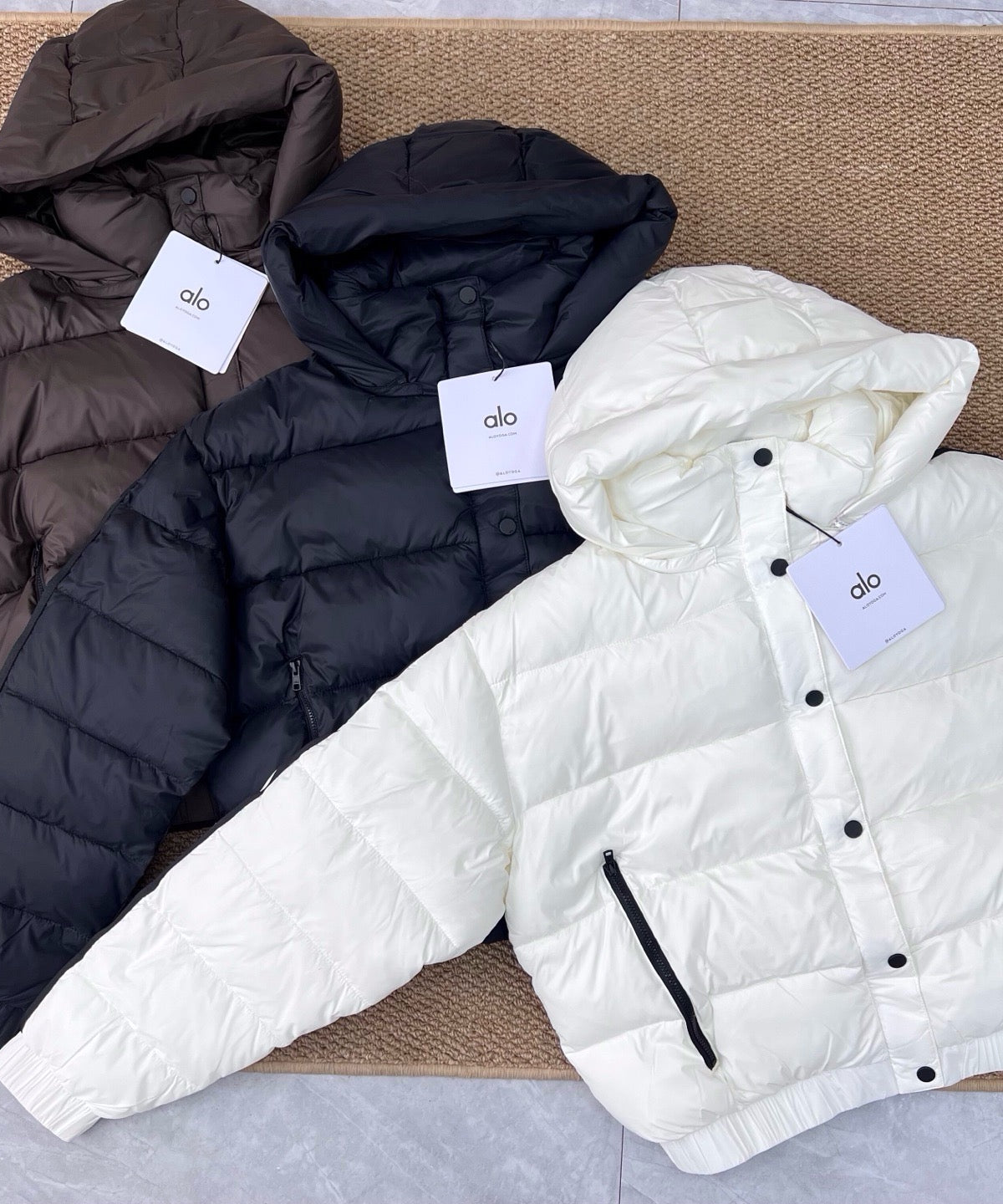 A L O Puffers - Detachable Hood