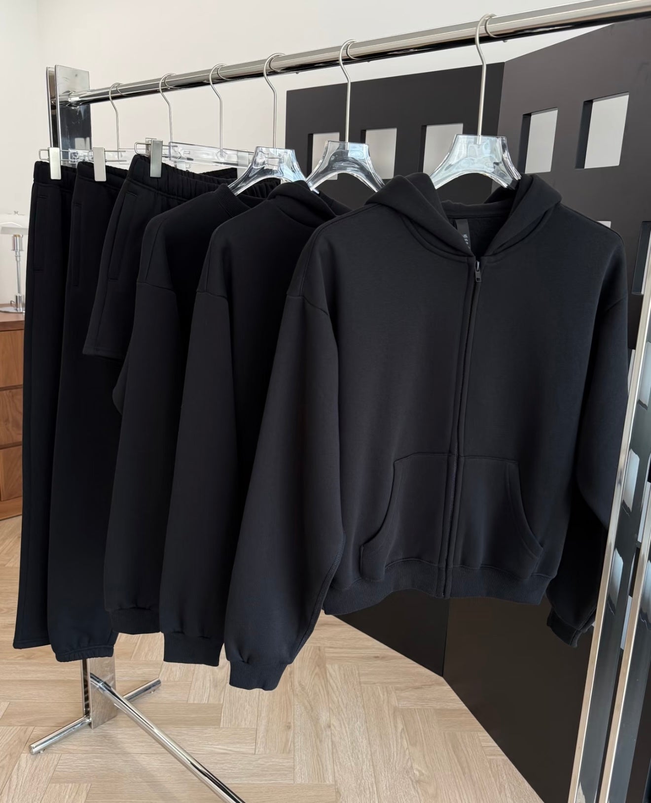 Tracksuits (Scroll down to description to see how to choose your style)