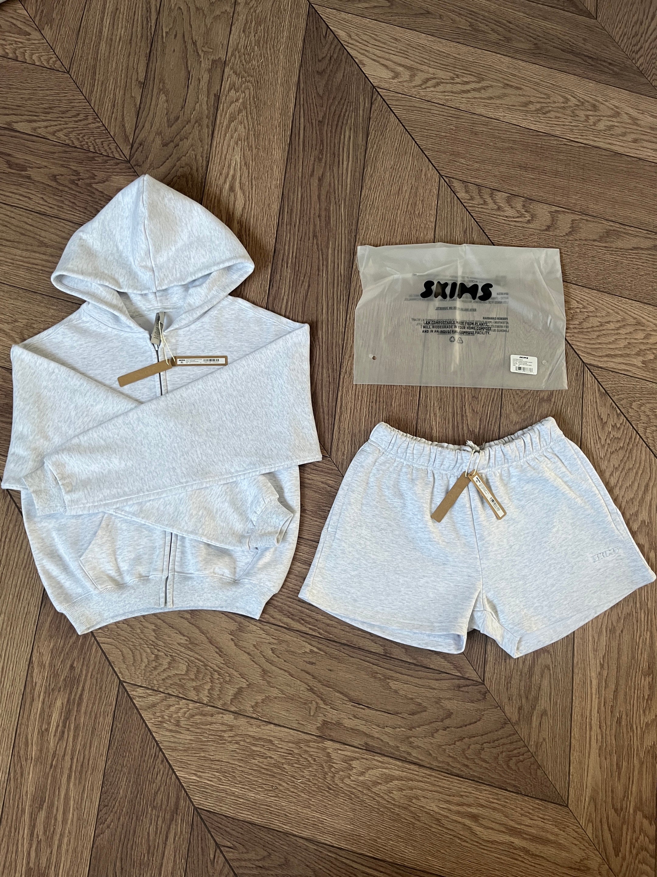 Tracksuits (Scroll down to description to see how to choose your style)