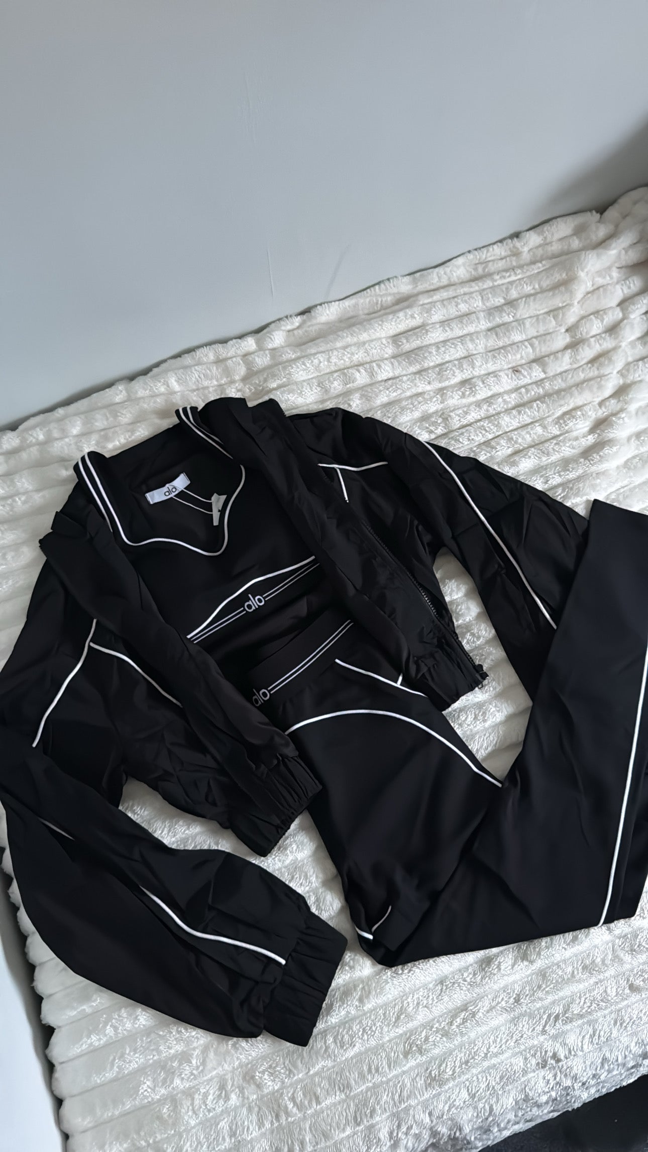 Black & White Jacket & Yoga Set