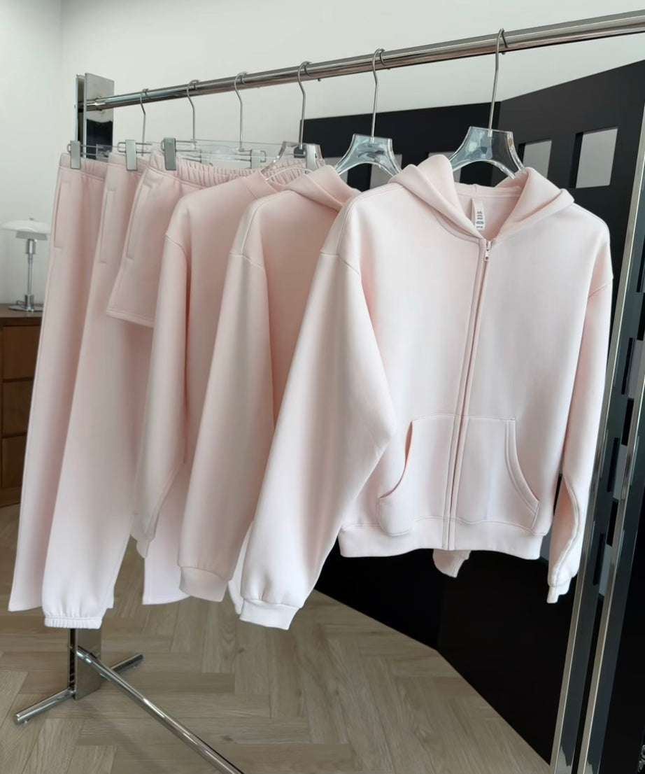 Tracksuits (Scroll down to description to see how to choose your style)