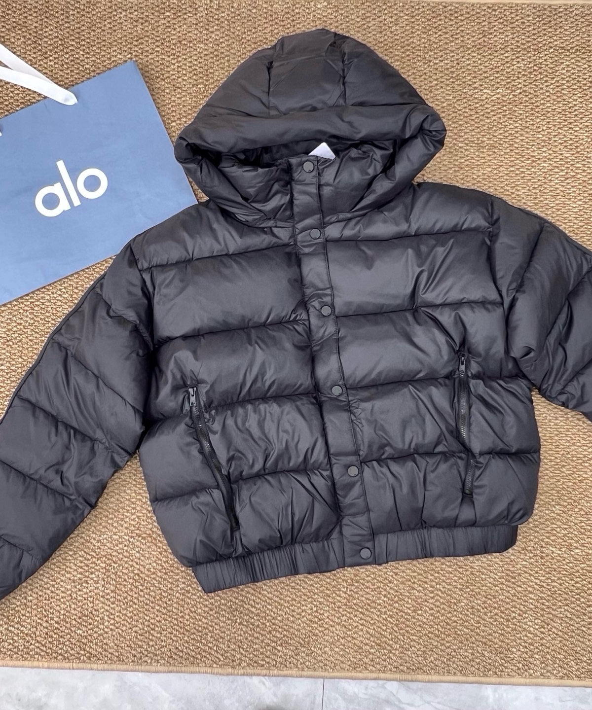 A L O Puffers - Detachable Hood