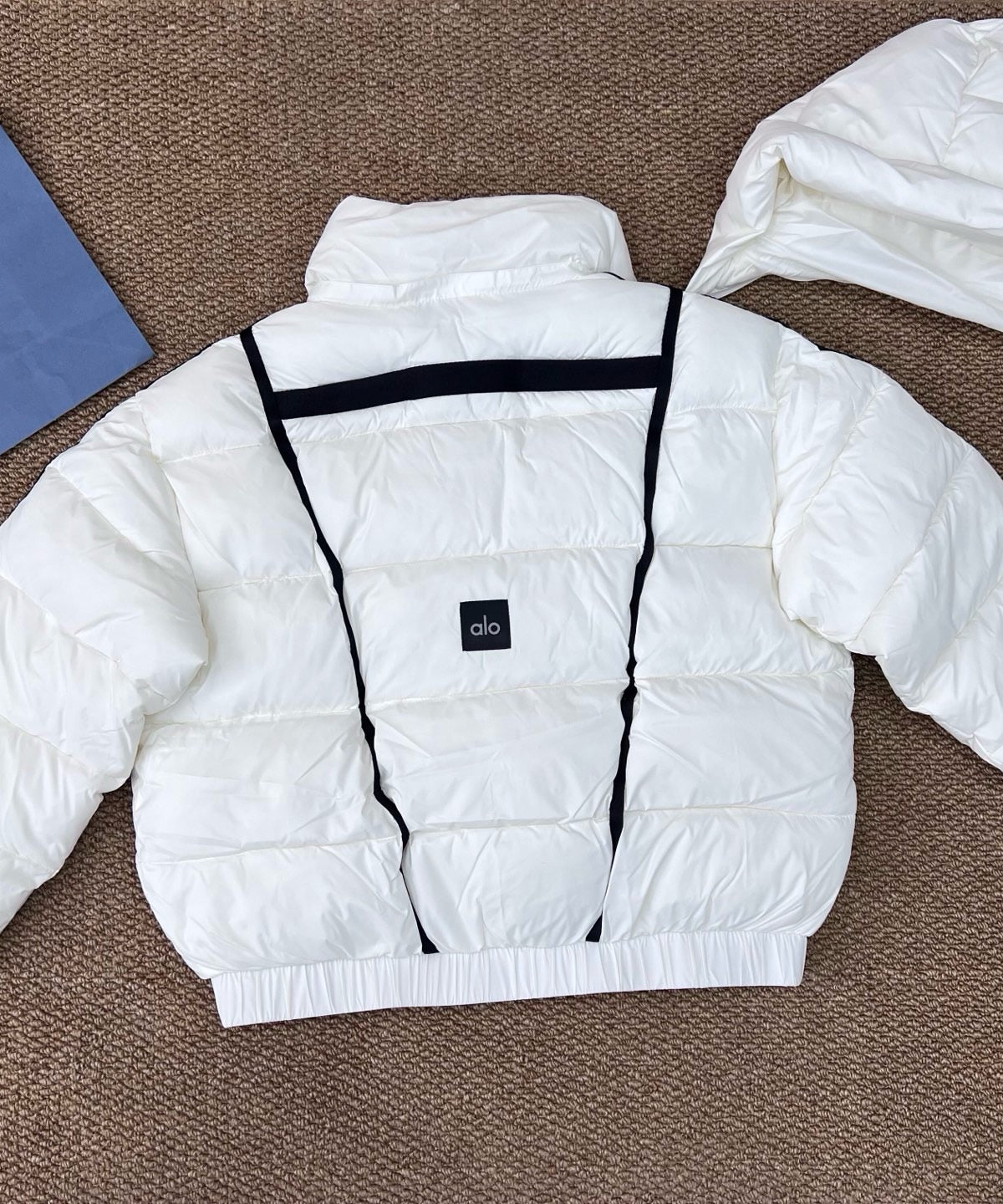 A L O Puffers - Detachable Hood