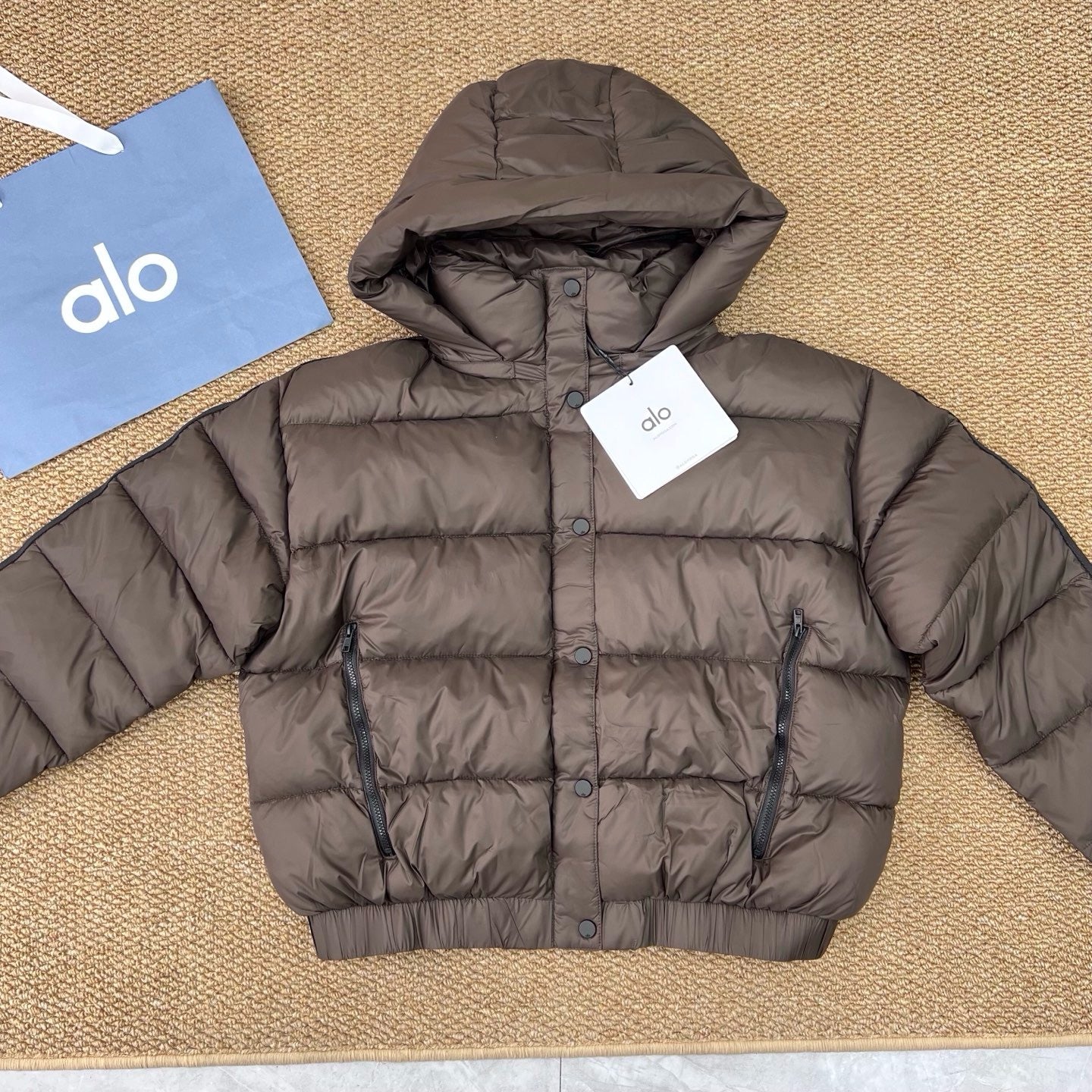 A L O Puffers - Detachable Hood