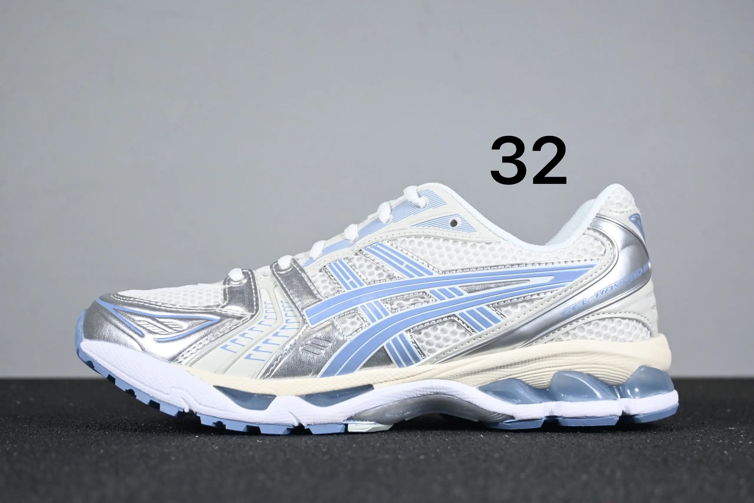 Kayano’s - Unisex
