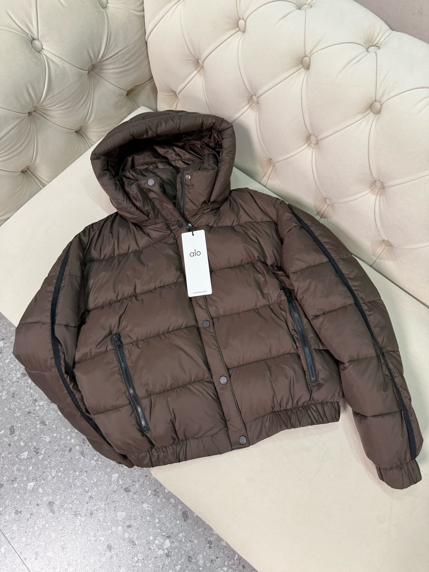 A L O Puffers - Detachable Hood