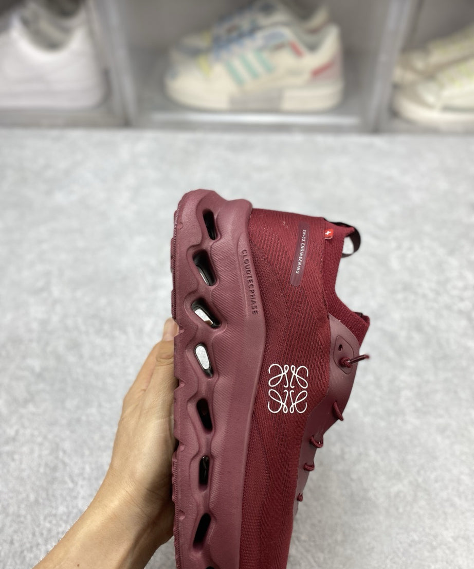 Burgundy Red On’s