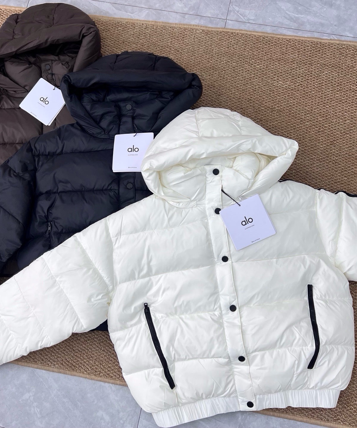 A L O Puffers - Detachable Hood