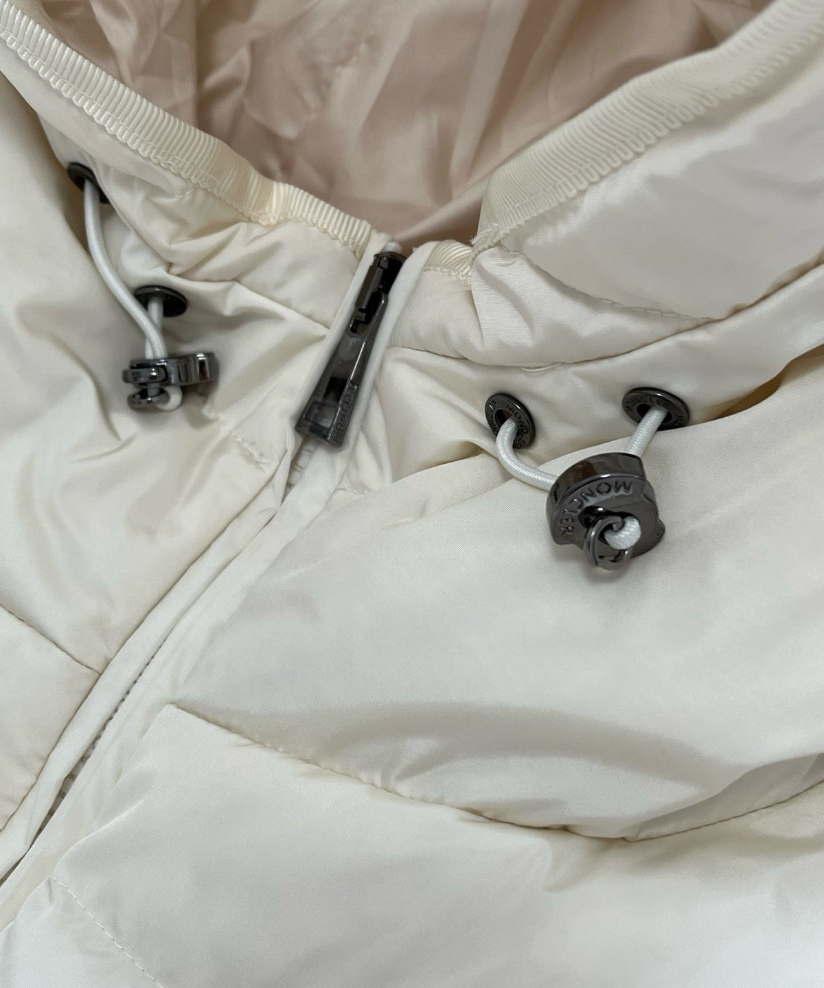 Hooded Puffer Jackets