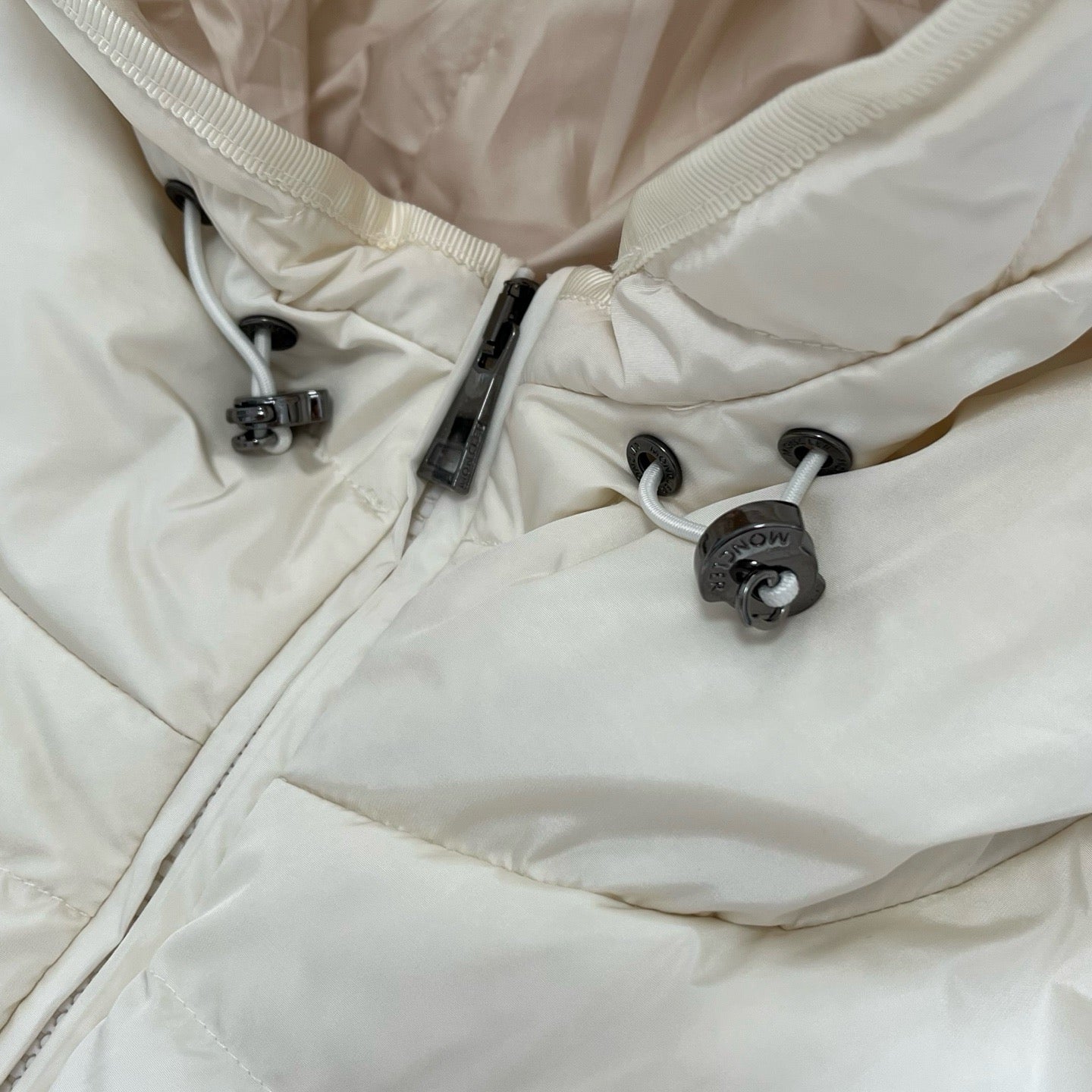 Hooded Puffer Jackets