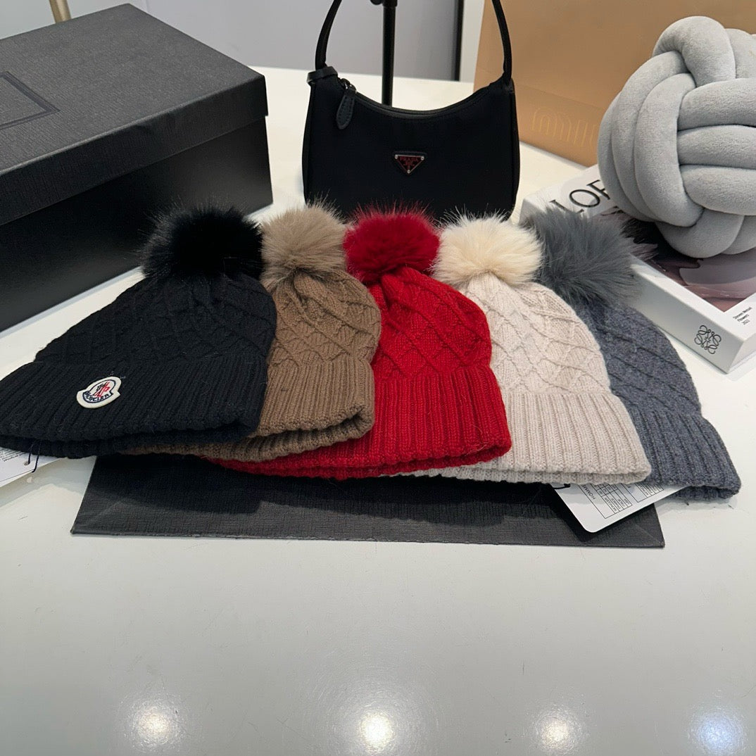 Bobble Hats (Write colour in notes section)