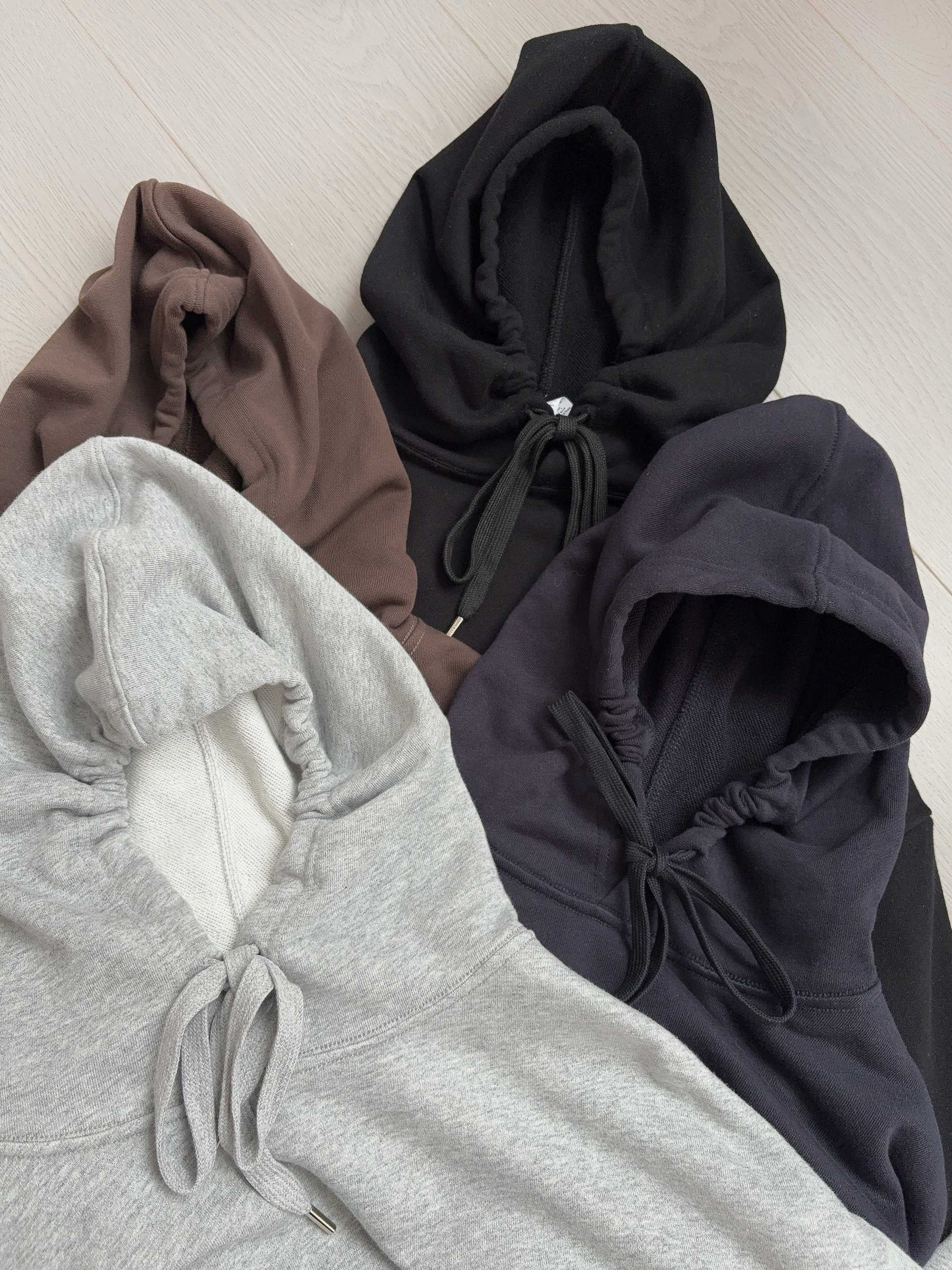 A L O Hoodies