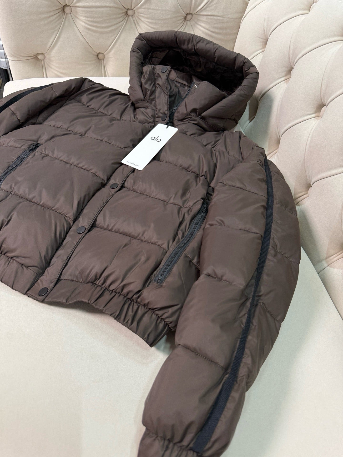 A L O Puffers - Detachable Hood