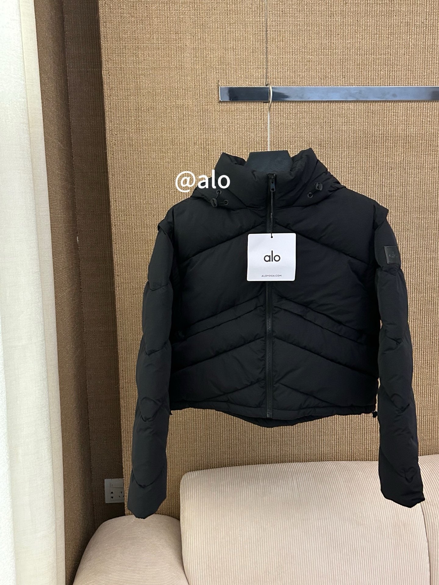 Black A L O Puffer